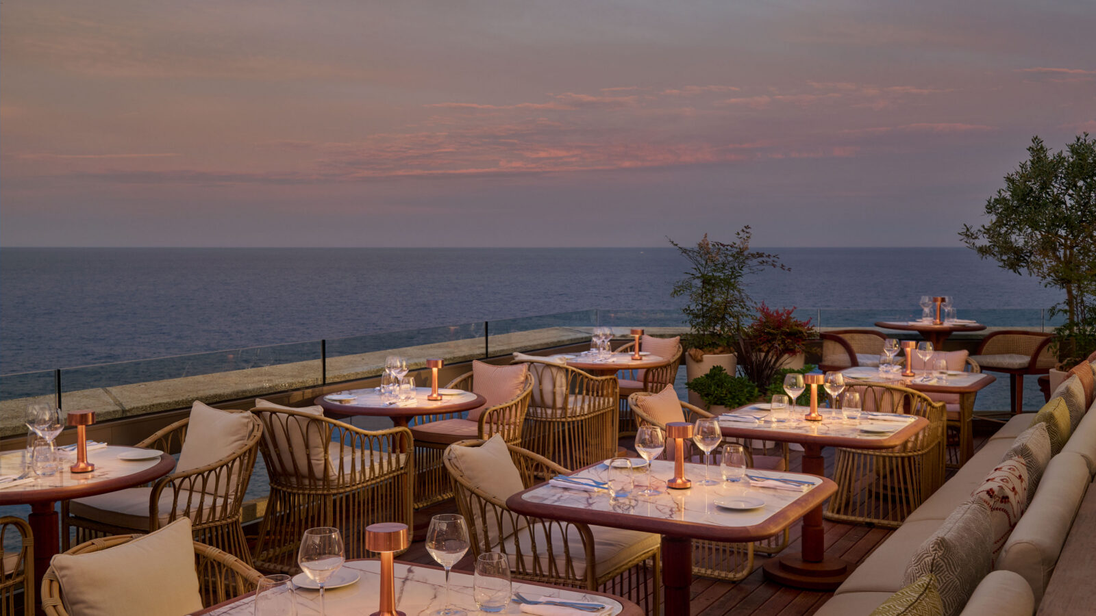 outdoor dining at a beach club